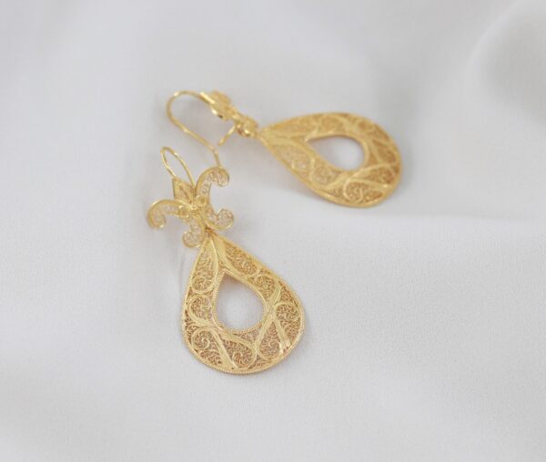 Filigree Dangle Earrings 19.2Kt