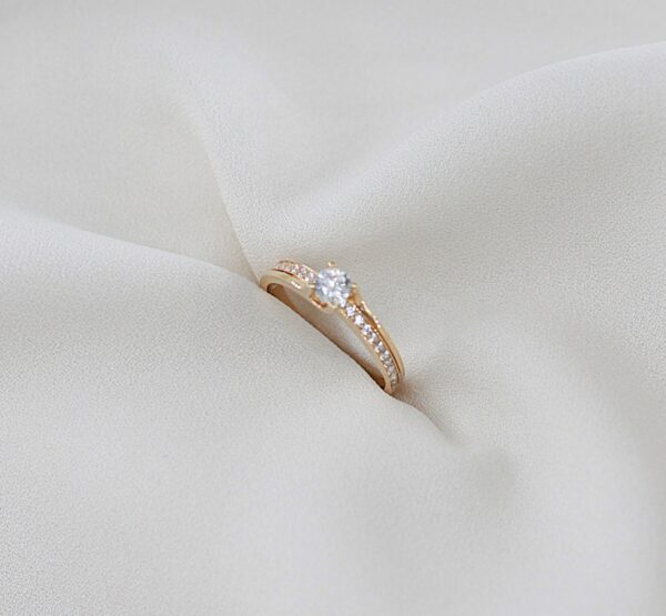 Anel Solitário Zircónias Ouro 9kt