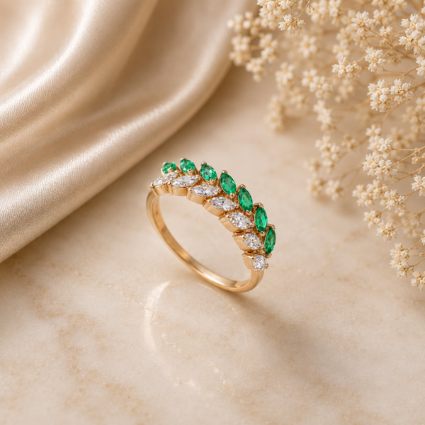 Anel Diamantes e Esmeraldas Ouro 19,2Kt