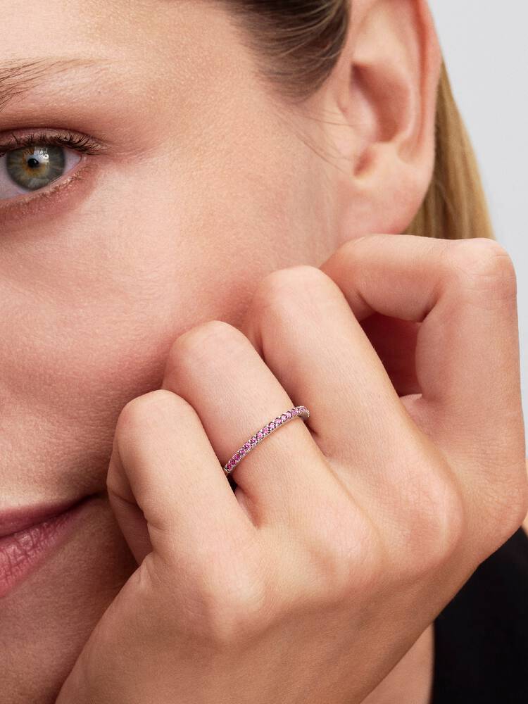 2026Q1A_collection_timeless_go_con_ic_pdp_model_single_03_1x1_RGB_ring