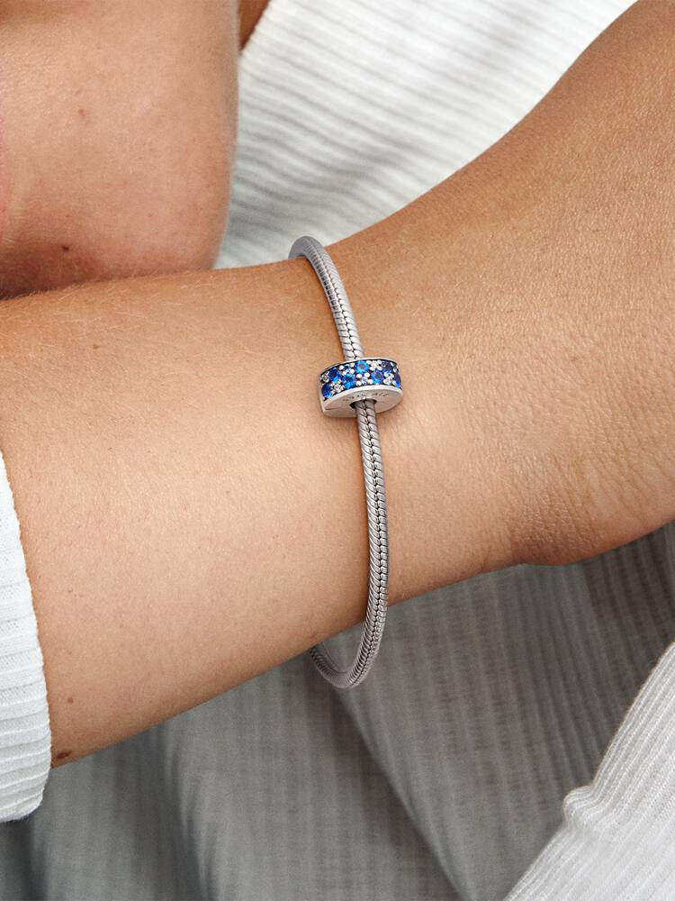 791817NSBMX_ABC123_MODEL_eCOM_02_RGB