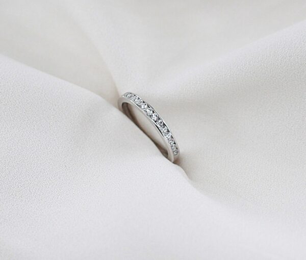 Anel Memorias Ouro Branco 9kt