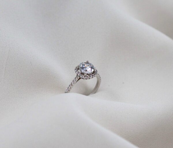 Anel Solitário Ouro Branco 19,2kt