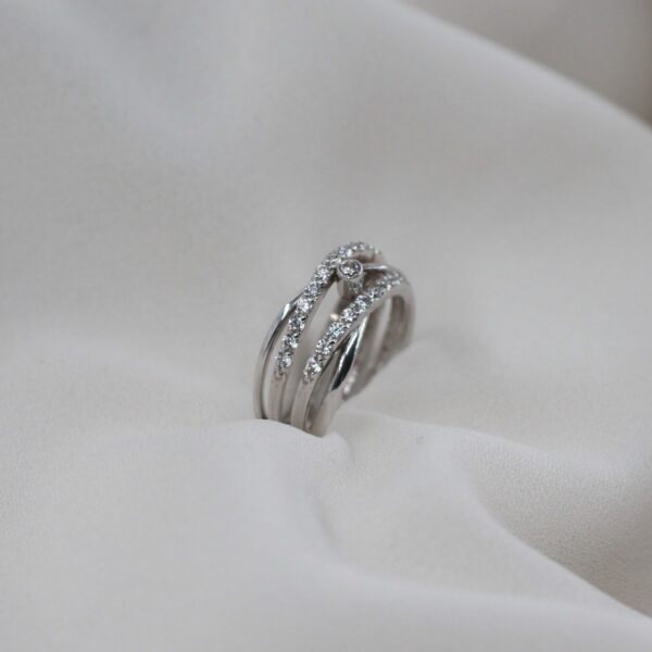 Anel Vias Zircónias Ouro Branco 19,2Kt