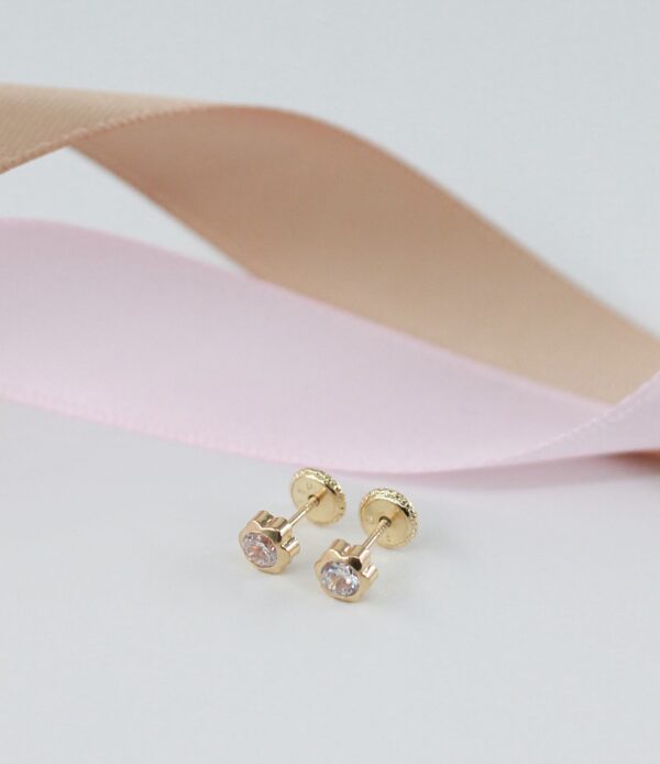 Brincos Flor Zircónia ouro 18Kt