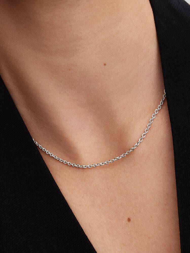 2025Q3E_collection_moments_go_ac_tp_pdp_model_besteller_19_RGB_High_3x4_necklace
