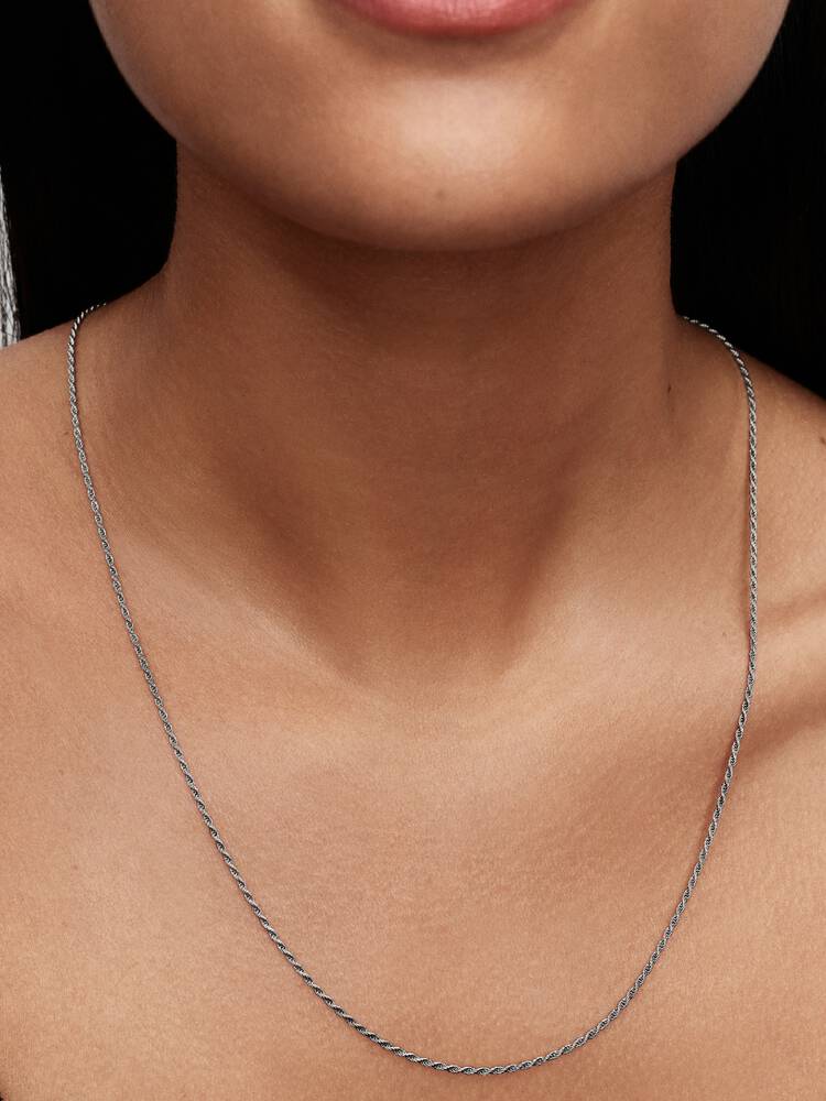 2026Q2D_collection_moments_go_con_ic_pdp_model_single_37_1x1_necklace