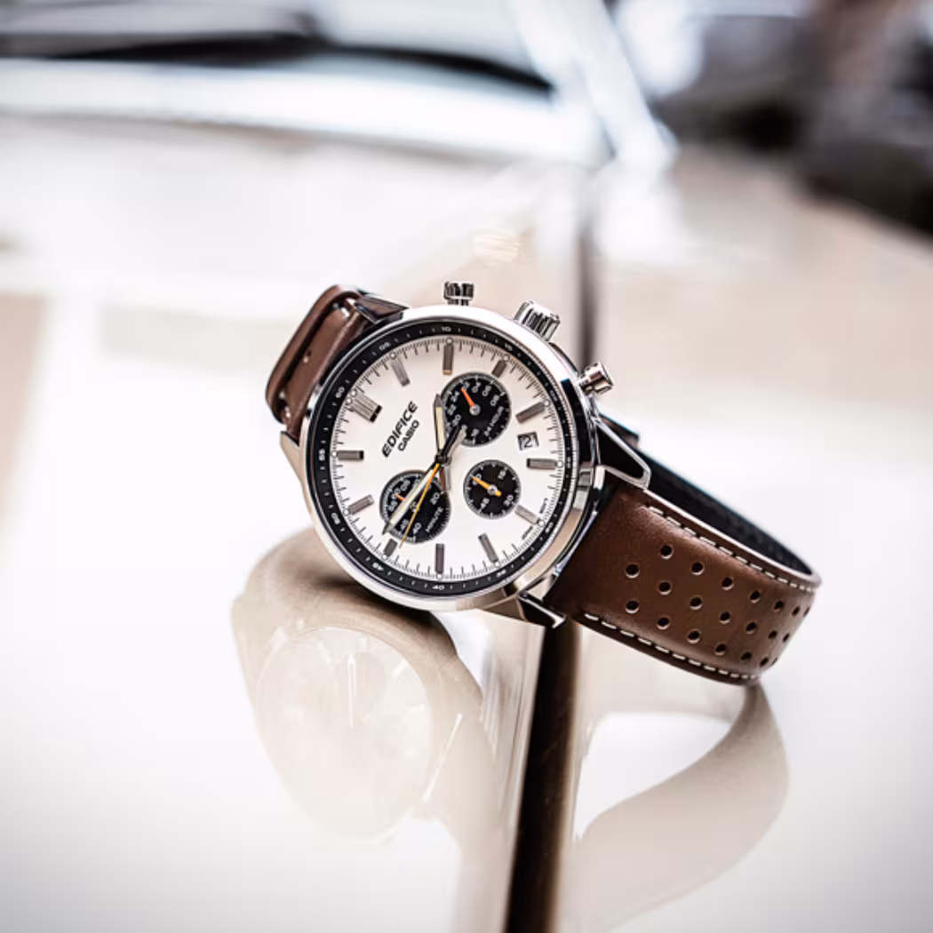 EFR-575L-7A_EDIFICE_offfigure_1050x1050
