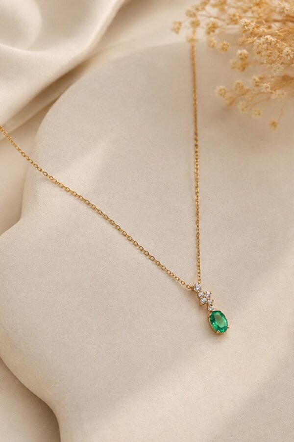 Colar Diamantes e Esmeralda Ouro 19,2Kt