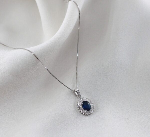 Colar Safira e Diamantes Ouro Branco 19,2Kt