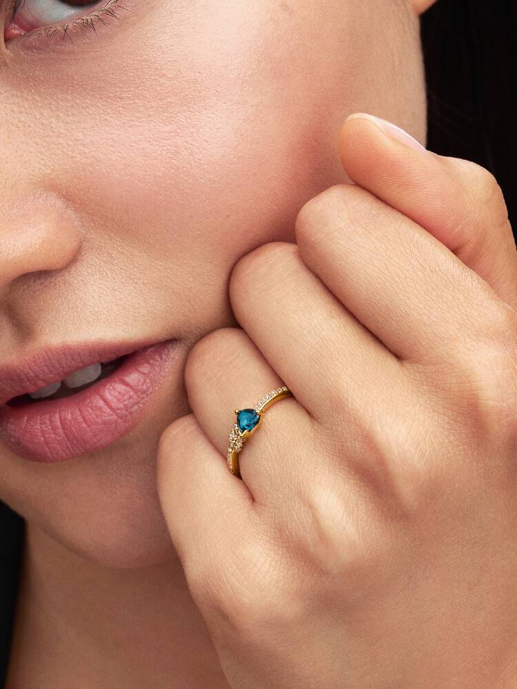 Anel 165030C01 Revestido a Ouro14Kt Pandora X Disney Zirconias – MERIDA.